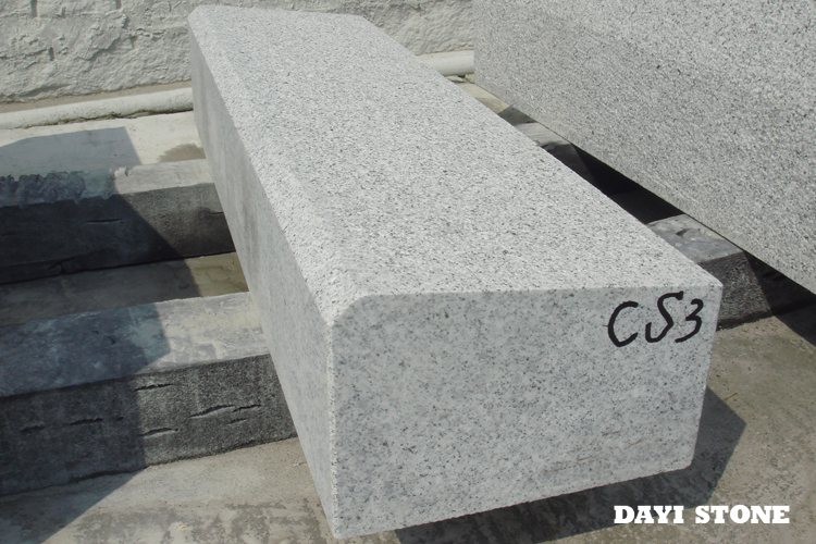 French Kerbstone CS3 Top Bushhammered others sawn 100x25x16.5cm - Dayi Stone